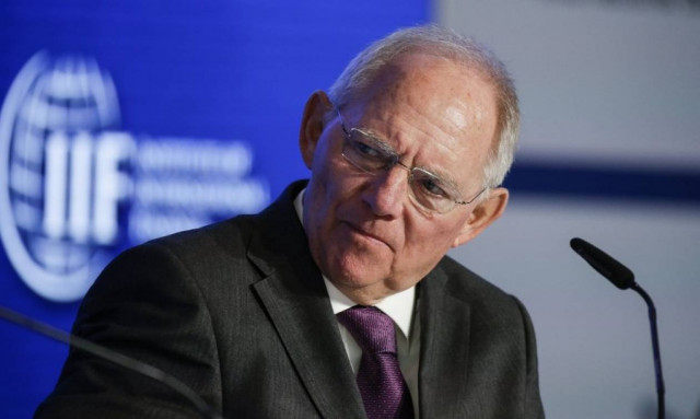 Γερμανία: Ο Σόιμπλε «φλέρταρε» με την ανατροπή της Μέρκελ από την καγκελαρία