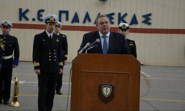 Άγριος «πόλεμος» Κωσταράκου - Καμμένου για μια στρατιωτική στολή