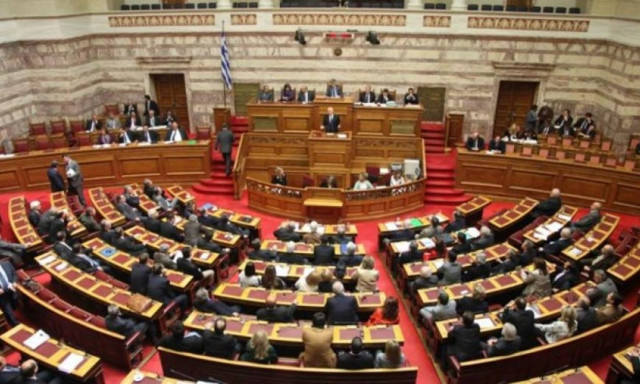 Draft law reversing planned pension cuts to be voted by Tuesday