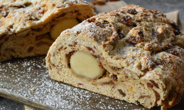 Η γλυκια συνταγή της ημέρας: Stollen