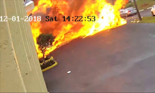 Βίντεο-Σοκ: Καρέ – καρέ η συντριβή αεροπλάνου σε κέντρο θεραπείας παιδιών (ΠΡΟΣΟΧΗ! ΣΚΛΗΡΟ ΒΙΝΤΕΟ)