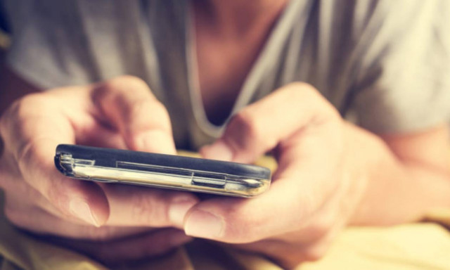 «Μπλακ άουτ» στο Facebook: Ξαφνικά αποσυνδέθηκαν εκατομμύρια λογαριασμοί