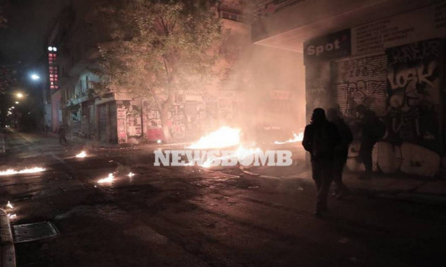 Επέτειος Γρηγορόπουλου: «Πεδίο μάχης» τα Εξάρχεια για πολλές ώρες (pics+vids)