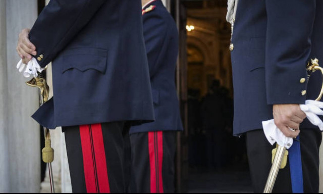 Αναδρομικά ειδικών μισθολογίων: Πόσα μηνιάτικα θα πάρει κάθε συνταξιούχος