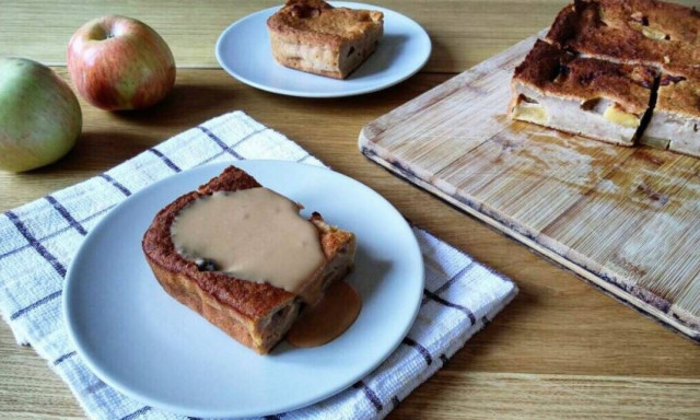 Η συνταγή της ημέρας: Πουτίγκα μήλου με σος καραμέλα γάλακτος