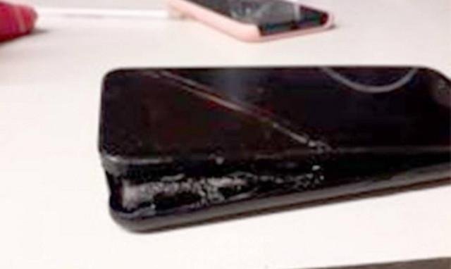 Απίστευτο περιστατικό στα Τρίκαλα: Έσκασε το κινητό του ενώ κοιμόταν