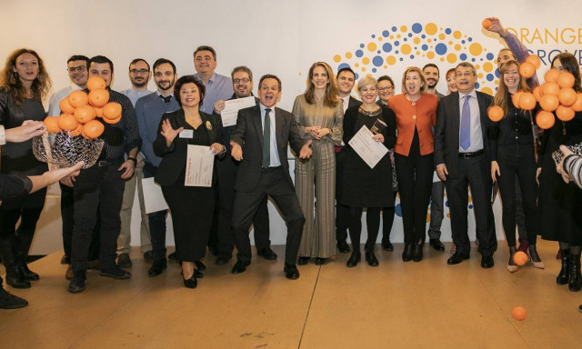 ‘Ideas That Change Us’ από την NN Hellas και το Orange Grove