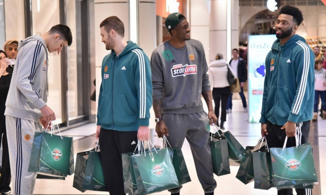 Ο Παναθηναϊκός ΟΠΑΠ μοιράζει Ευχοστολίδια και χαμόγελα στα παιδιά «Του Χαμόγελου του Παιδιού»