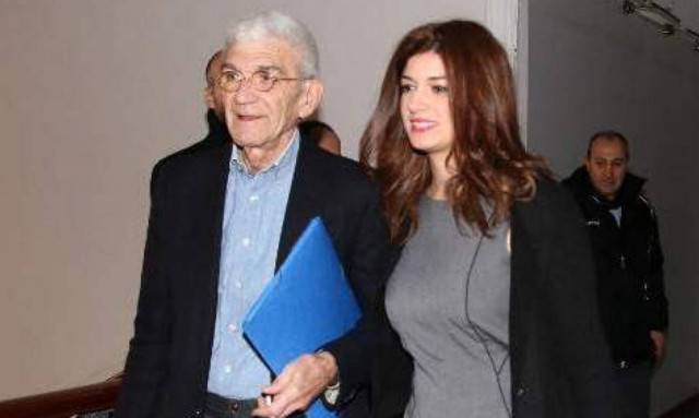 Μπουτάρης «δείχνει» Τσίπρα: Λυπάμαι που τα κόμματα επιμένουν σε χρίσματα