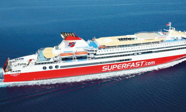 Πάτρα: Πλοίο με 126 επιβάτες προσέκρουσε στην προβλήτα του λιμανιού