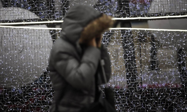 Καιρός: Ραγδαία επιδείνωση τις επόμενες ώρες – Καταιγίδες, χιόνια και θυελλώδεις άνεμοι