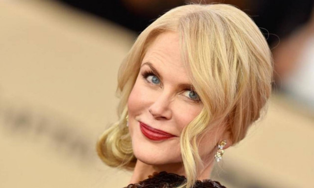 Δέκα celebrities που αποφάσισαν να υιοθετήσουν παιδιά