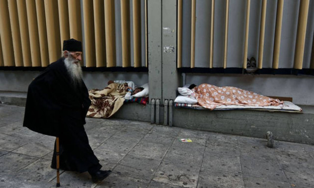 Social solidarity and health ministers present three-year plan to fight homelessness