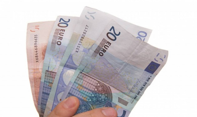 Κατώτατος μισθός: Από τον Φεβρουάριο σε ισχύ - Πόσο θα αυξηθεί