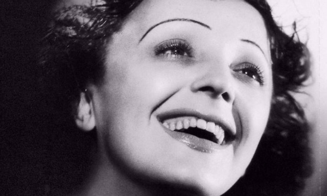 Σαν σήμερα το 1915 γεννήθηκε η Γαλλίδα τραγουδίστρια και ηθοποιός Εντίθ Πιάφ