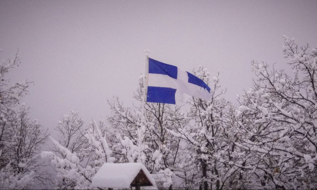 Καιρός: Το χιόνι κάλυψε το νομό Τρικάλων (pics)