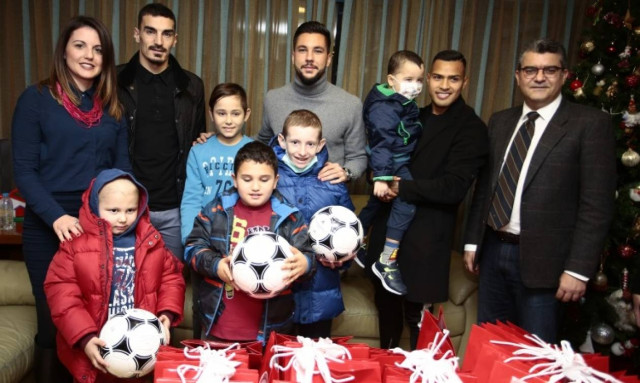 «Stoiximan και ΠΑΕ Ολυμπιακός σκορπίζουν χαμόγελα στους μικρούς ήρωες της Φλόγας»