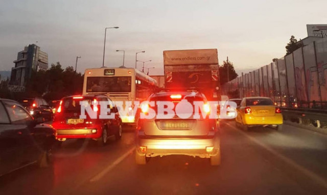 Κίνηση στους δρόμους: Κυκλοφοριακό «έμφραγμα» στην Αθήνα