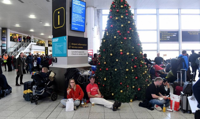 Gatwick runway reopens after drone chaos