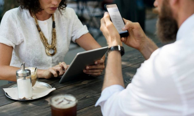 5 πράγματα που κάνεις πλέον πιο εύκολα από ποτέ από το κινητό σου
