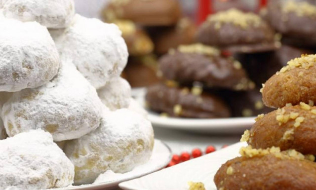 Πώς δόθηκαν σε μελομακάρονα και κουραμπιέδες τα ονόματά τους