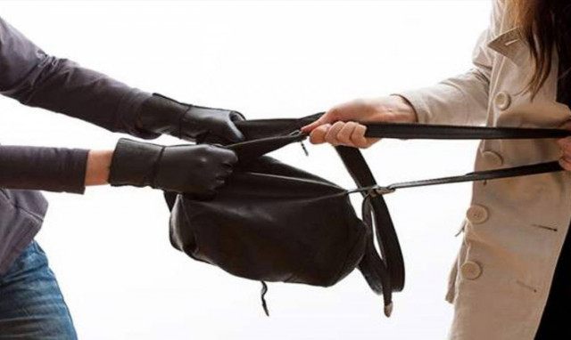 Πάτρα: 20 χρόνια φυλάκισης για τους τσαντάκηδες με το... ξυράφι!