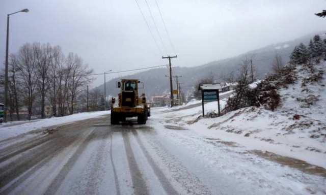 Καιρός - Έκτακτο δελτίο ΕΜΥ: Σε αυτές τις περιοχές θα το «στρώσει» σε λίγες ώρες