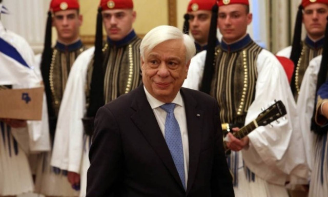 Χριστούγεννα 2018 - Παυλόπουλος: Μεγάλη δύναμη των Ελλήνων είναι η ενότητά τους (vid)