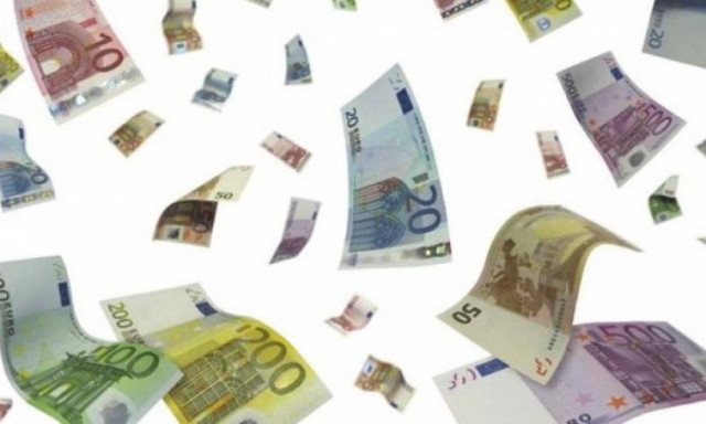 Πρωτοχρονιάτικο λαχείο 2019: Κληρώνει στις 31/12 και μοιράζει... πολλά λεφτά!