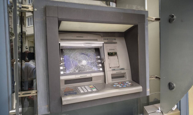 Διπλή «επιδρομή» σε ΑΤΜ τα ξημερώματα