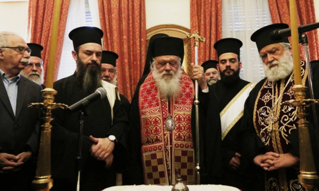 Αρχιεπίσκοπος Ιερώνυμος: Ο Θεός να χαρίσει μια ευλογημένη χρονιά σε όλους