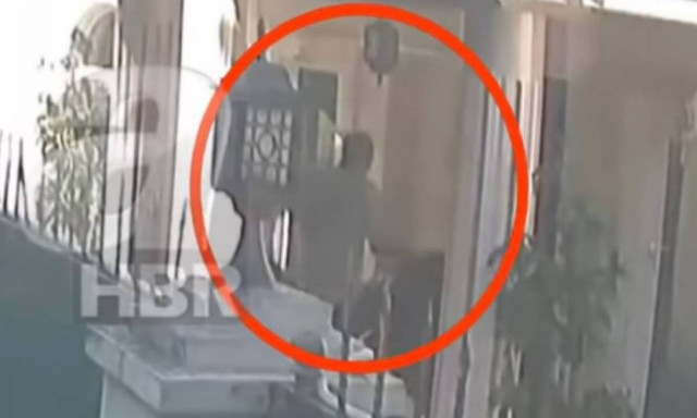 Φωτογραφίες σοκ: Μεταφέρουν το πτώμα του Κασόγκι σε βαλίτσες