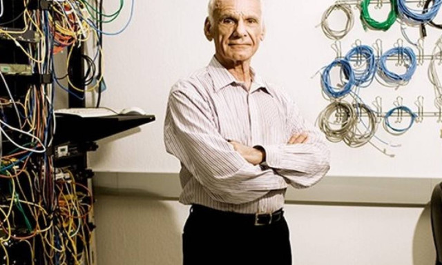 Πέθανε ο Λάρι Ρόμπερτς: Ένας από τους τέσσερις «πατέρες» του ίντερνετ