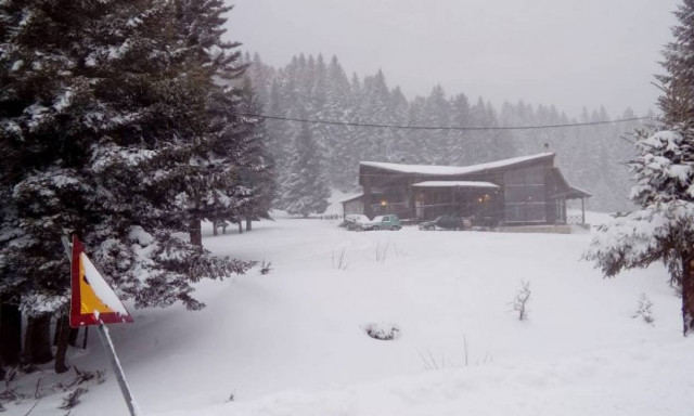 Καιρός: Χιονοπτώσεις στα ορεινά του νομού Καρδίτσας - Ανοιχτοί οι δρόμοι (pics)