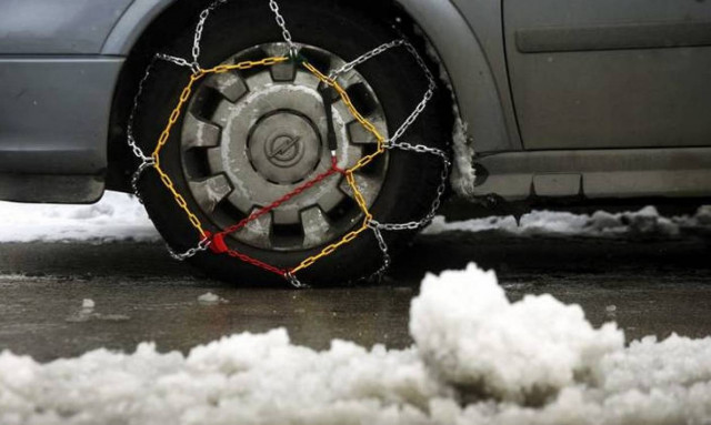 Καιρός: Πού χρειάζονται αντιολισθητικές αλυσίδες στη Θεσσαλία