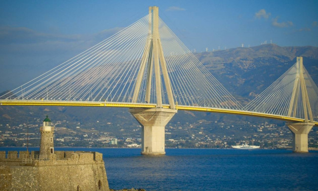 Rio-Antirrio bridge tolls to rise Jan. 9
