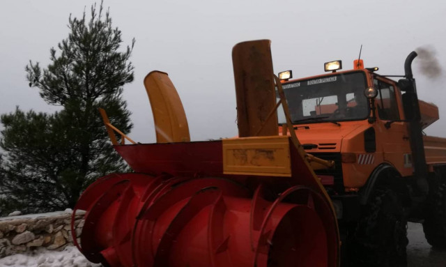 Καιρός ΤΩΡΑ: Η κακοκαιρία στο επίκεντρο σύσκεψης των φορέων Πολιτικής Προστασίας