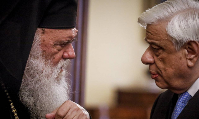 Θεοφάνεια 2019: Στη Σύρο για τον αγιασμό των υδάτων Παυλόπουλος και Ιερώνυμος