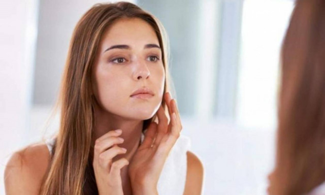 Nα πώς θα αντιμετωπίσεις τους μαύρους κύκλους σαν επαγγελματίας δερματολόγος