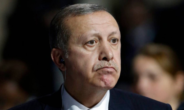 «Καταρρέει» το τουρκικό ποδόσφαιρο: Χρεωμένες μέχρι το «λαιμό» Φενερμπαχτσέ, Γαλατασαράι, Μπεσίκτας