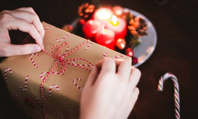 Αυτό το smartphone θα ενθουσιάσει κάθε γυναίκα αυτές τις γιορτές!