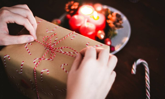 Αυτό το smartphone θα ενθουσιάσει κάθε γυναίκα αυτές τις γιορτές!