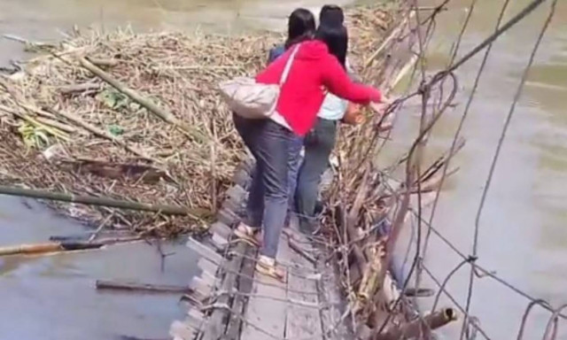 Οι πιο αφοσιωμένες δασκάλες του κόσμου βρέθηκαν! (vid)