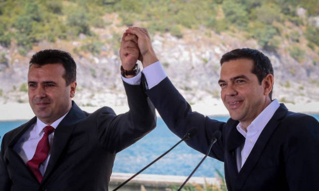PM Tsipras congratulates Zaev over Prespes Agreement vote