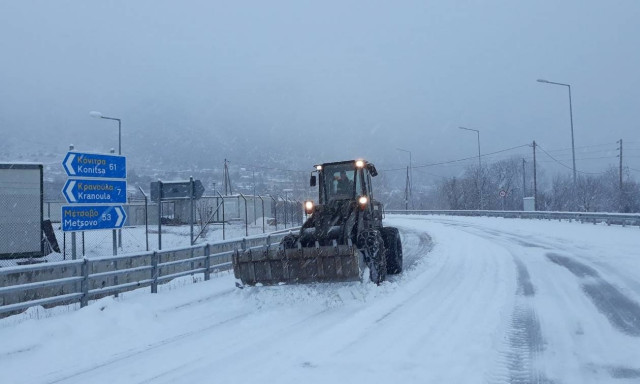 Καιρός ΤΩΡΑ: Η κακοκαιρία δείχνει τα «δόντια» της - Διακοπές ρεύματος, πλημμύρες και κατολισθήσεις