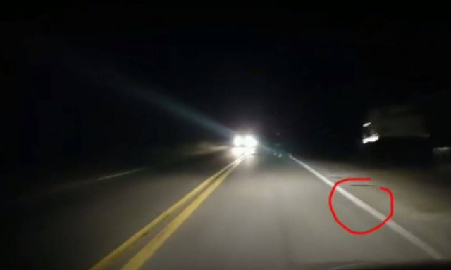 Πώς να βλέπετε καλύτερα όταν οδηγείτε βράδυ (vid)