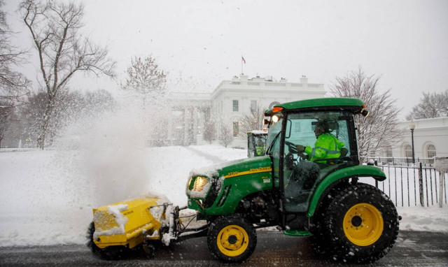 Φονική κακοκαιρία σαρώνει τις ΗΠΑ: Τουλάχιστον 7 νεκροί σε τροχαία (pics+vid)