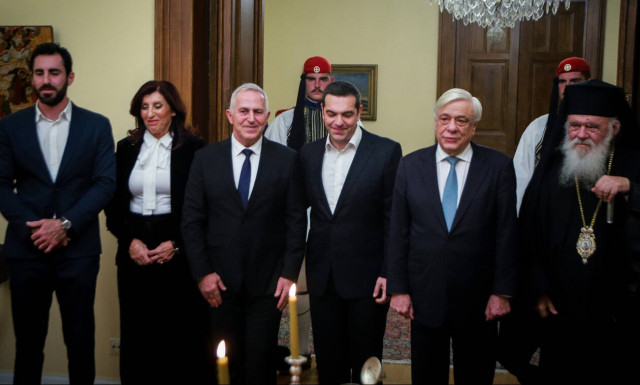 Ορκίστηκε ο νέος υπουργός Άμυνας, Ευάγγελος Αποστολάκης