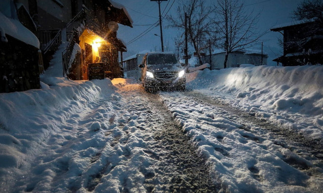 Καιρός LIVE: Σε πλήρη εξέλιξη η νέα κακοκαιρία - Ποιες περιοχές επηρεάζει