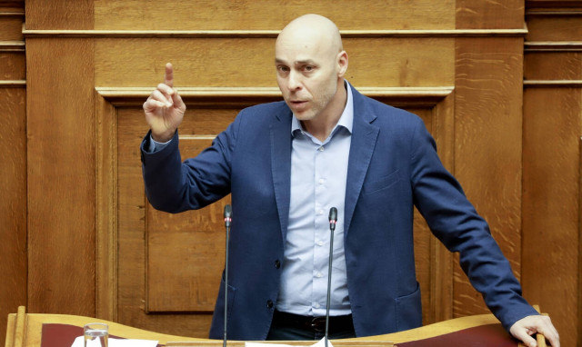 Αμυράς: «Δεν θα βρείτε τους 151 για τη Συμφωνία των Πρεσπών!»